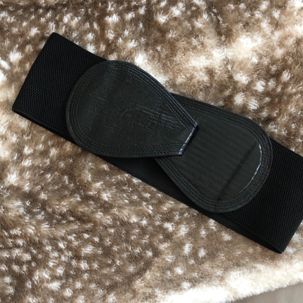 A.P. Elastic waist belt
